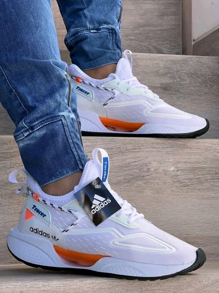 ADIDAS TRACER